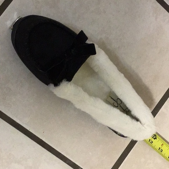 BLACK & WHT FUR INDOOR/OUT SLIPPERS S 6/7 - Picture 9 of 9